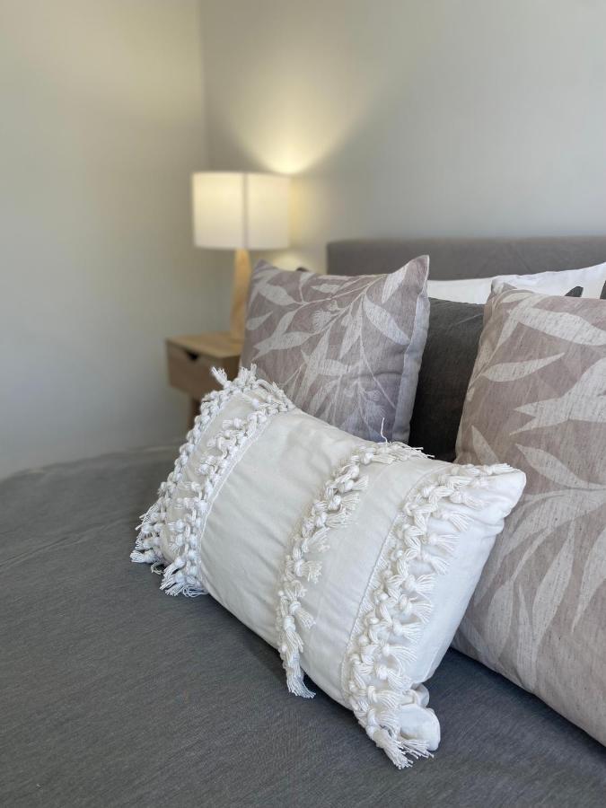 Modern Luxury 1 Bedroom Apartment - Walk To The Shops! Free Wifi Clarkson 외부 사진